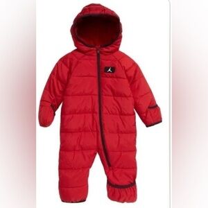 NWT Jordan Infant onesie puffer snowsuit. Cute little coat, red and black, 6 M.